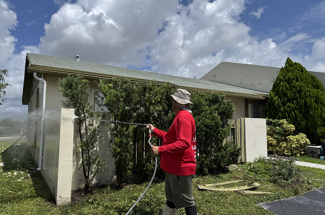 House exterior washing